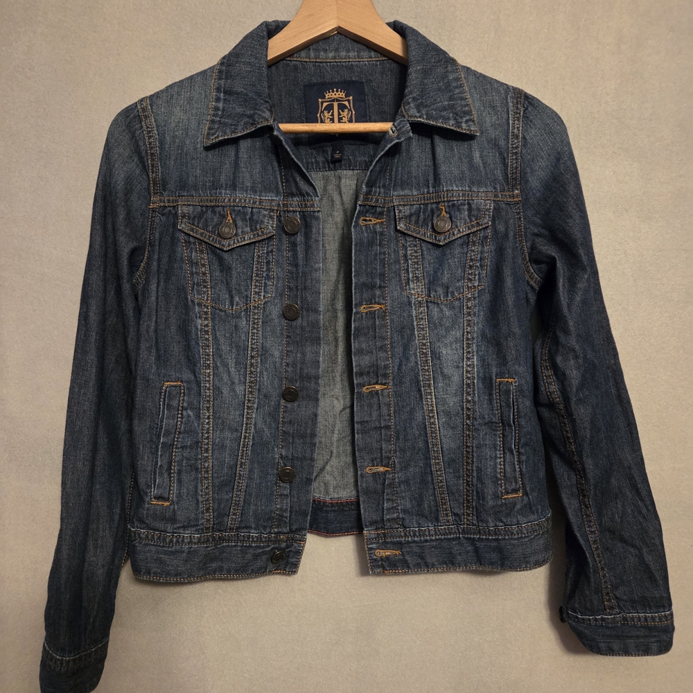 Talbots Womens Classic Denim Jacket. Size P 0-2
